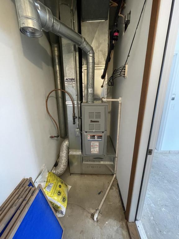 Building Photo - 2208 18th Ave SE