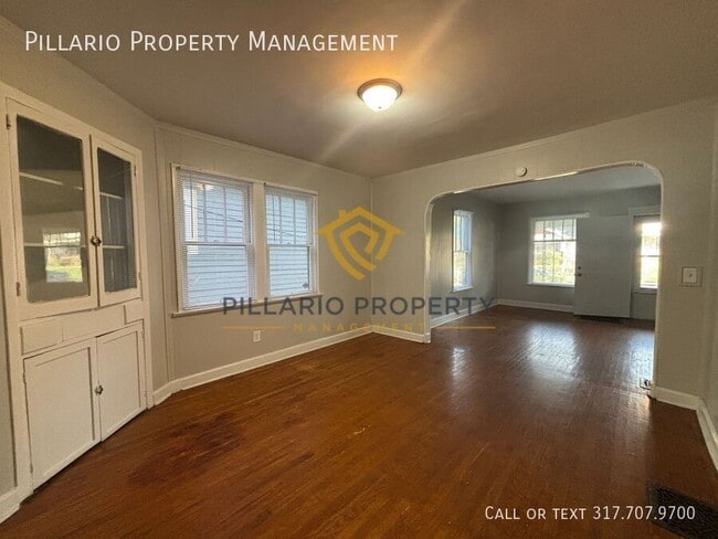 Building Photo - 1025 W 35th St