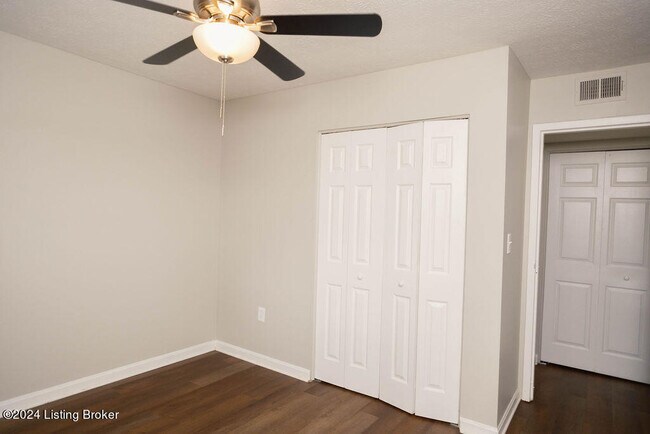 Building Photo - 4303 Landside Dr