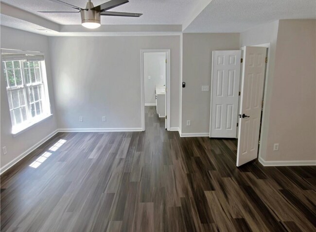 Building Photo - 3225 Blackwood Ln