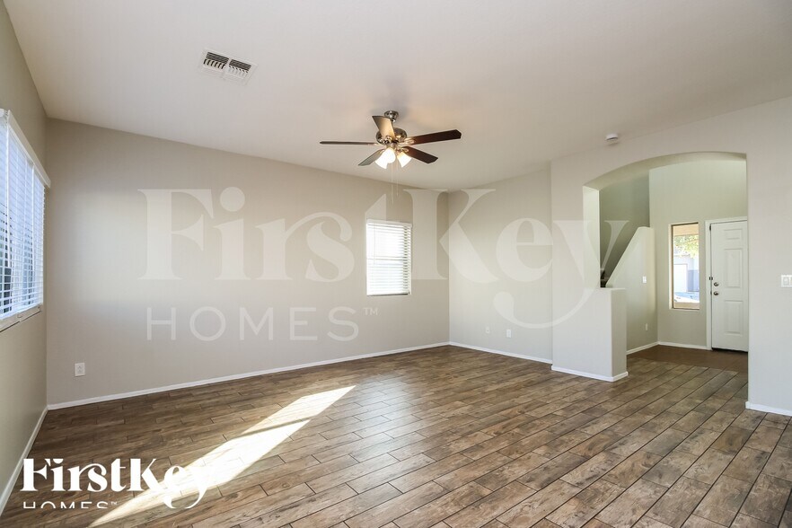 Building Photo - 3526 W Monte Way