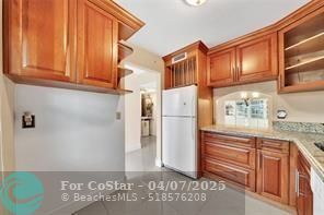 Building Photo - 7897 Golf Cir Dr