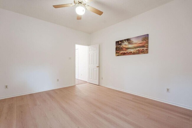 Building Photo - 127 S Copperknoll Cir