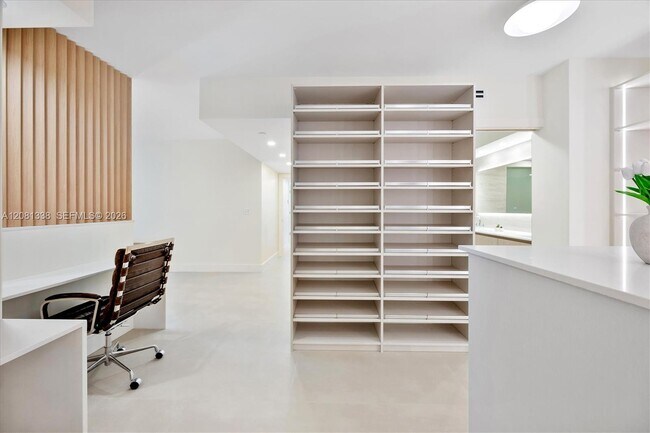 Building Photo - 19355 Turnberry Way