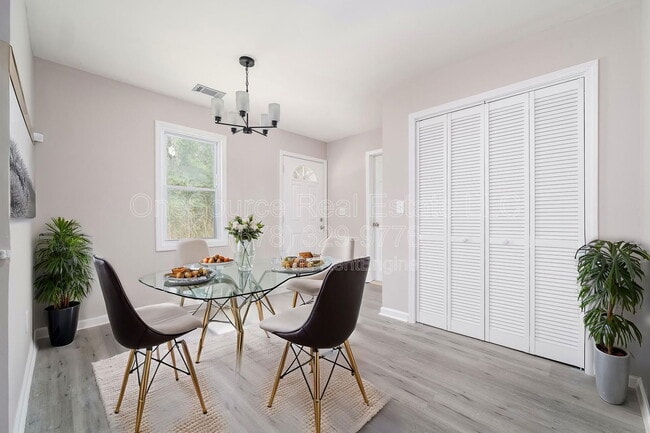 Building Photo - 665 S Eugenia Pl NW