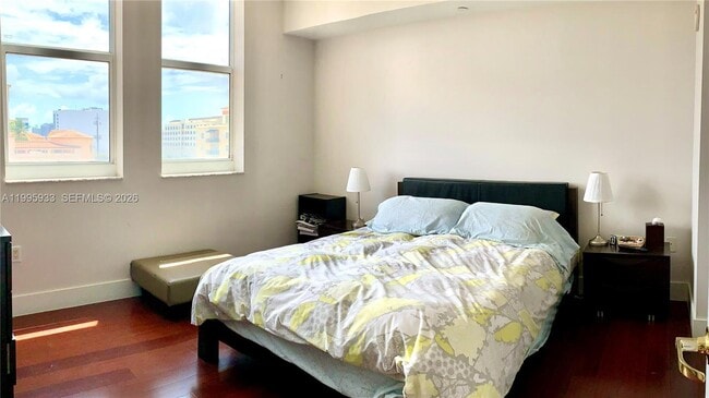 Building Photo - 4100 Salzedo St