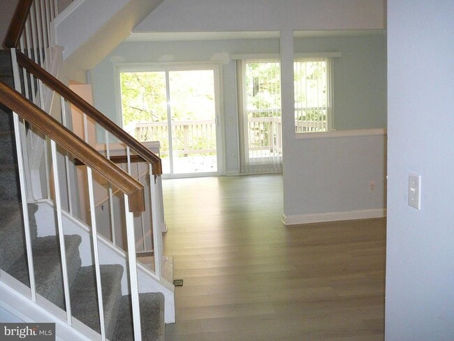 Building Photo - 302 Harrogate Rd