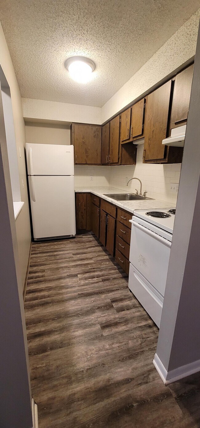 Building Photo - 1015 Cato Ln