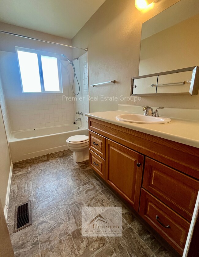 Building Photo - 1263 Soaring Eagle Dr