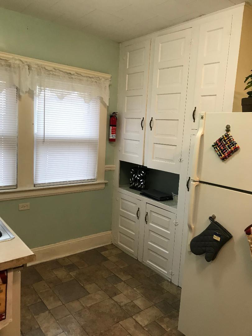 Kitchen - 1136 Cook Ave