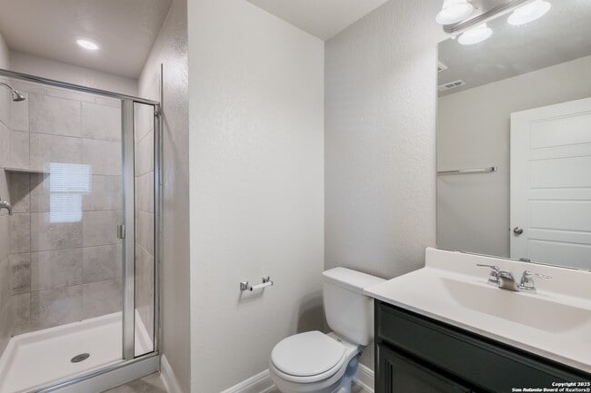 Building Photo - 130 Abbeydell