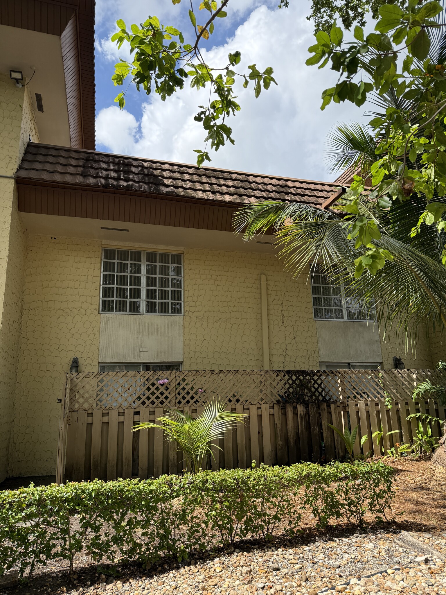 Building Photo - 8600 SW 109th Ave