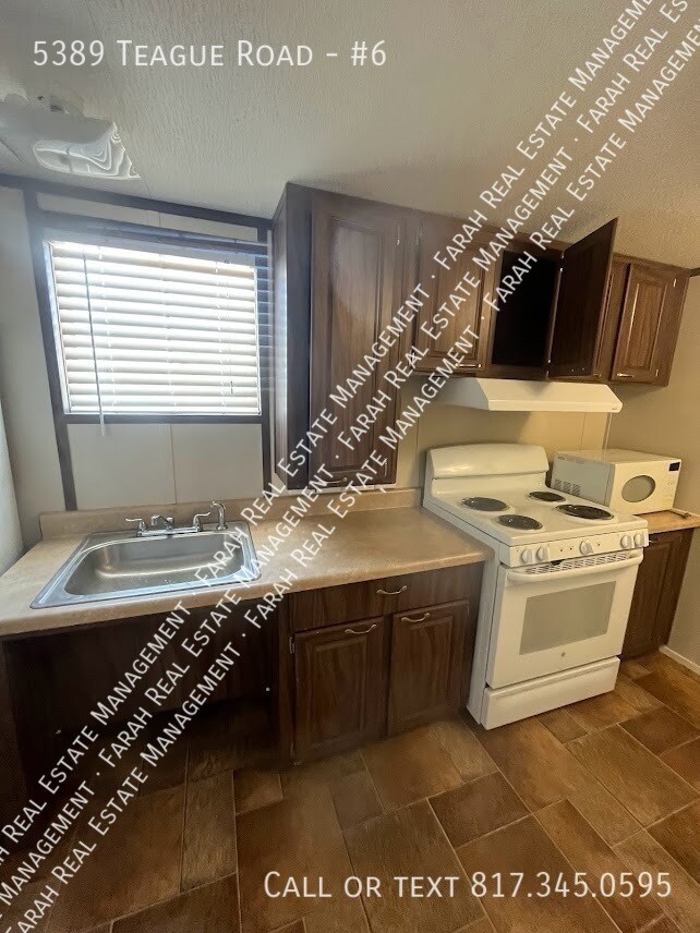 Building Photo - 5389 Teague Rd