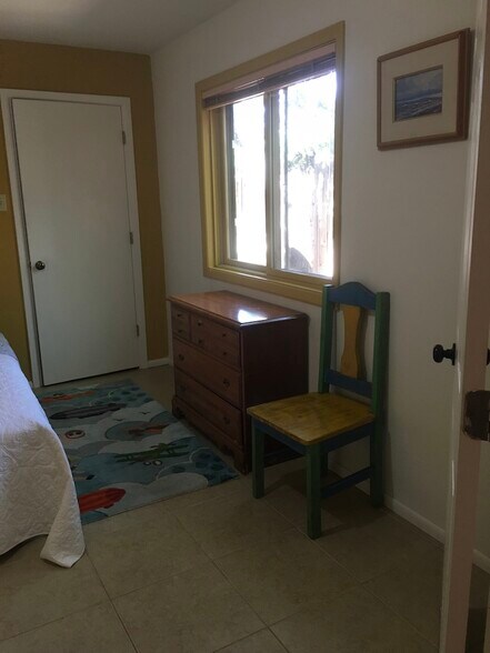 Small bedroom - 2308 Cedros Cir