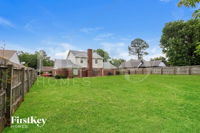 Building Photo - 1459 Haverwood Ave