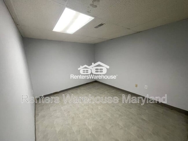 Building Photo - 2621 Fallston Rd