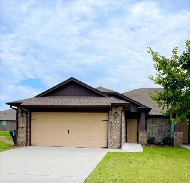 Primary Photo - 1016 Merlin Dr