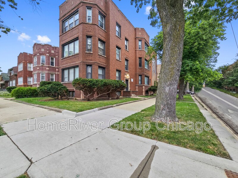 Building Photo - 8159 S Justine St