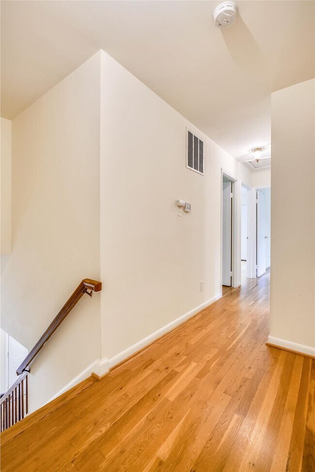 Building Photo - 11200 Powder Horn Dr