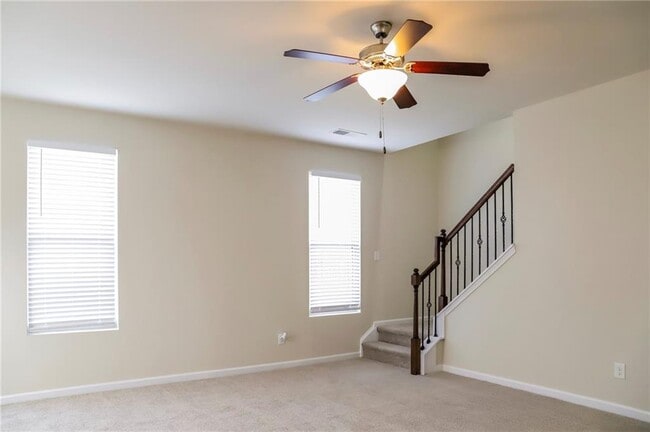 Building Photo - 5817 Grande River Rd