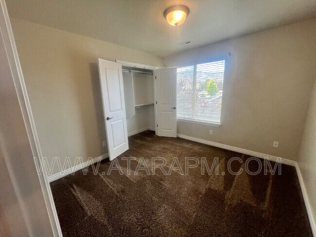 Building Photo - 13571 S Buckeye View Way