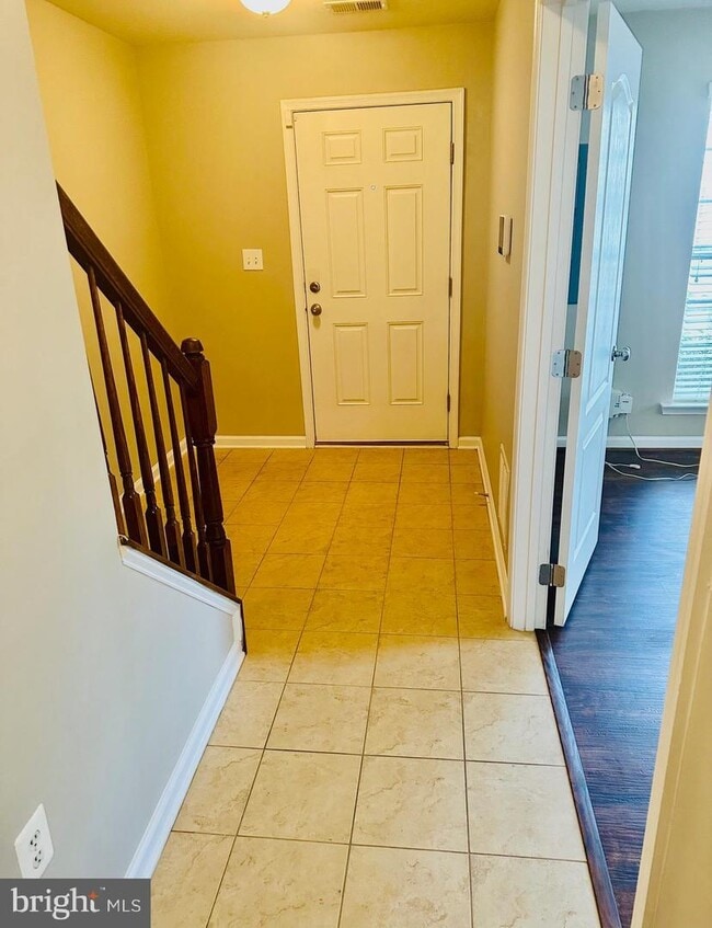 Building Photo - 1700 Walcott Ln