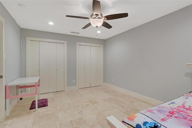 Building Photo - 3801 Laurel Ledge Ln