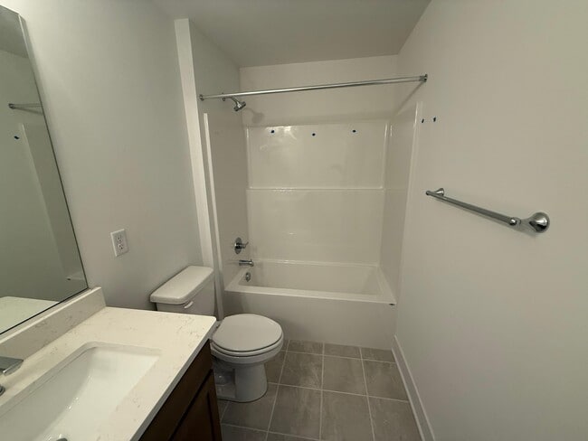 Building Photo - 15386 Oasis Sun Wy