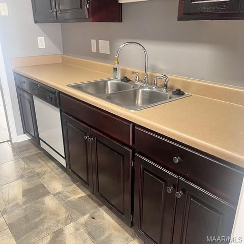 Building Photo - 932 Eastern Oaks Dr