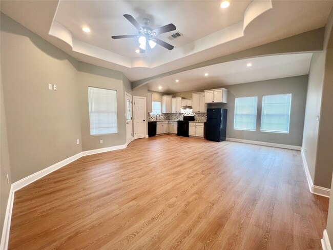 Building Photo - 2875 Amber Ave