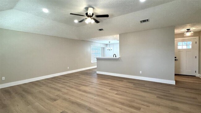 Building Photo - 19214 Ruble Dr