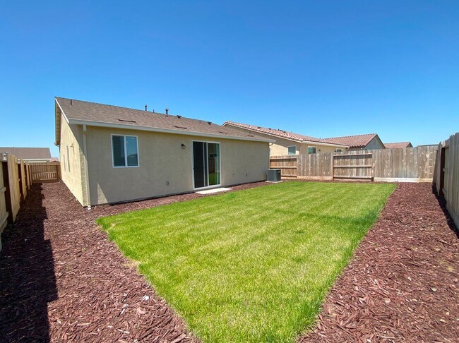 Building Photo - 4422 Andrea Dr