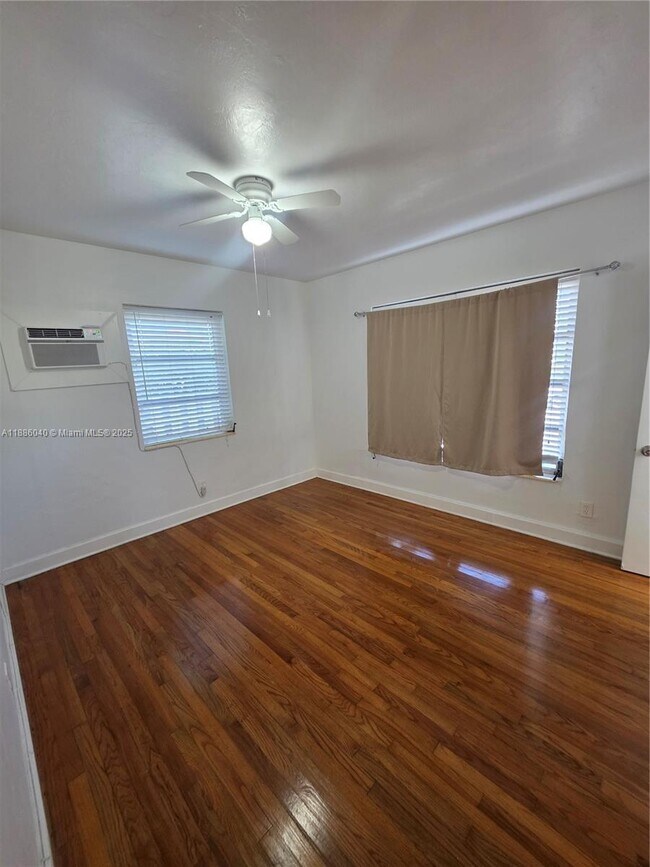 Building Photo - 8024 Harding Ave