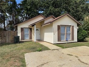 Building Photo - 7069 Candlewood Dr