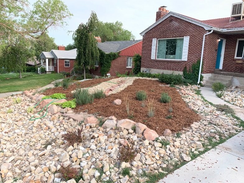 Building Photo - 2365 Bryan Ave