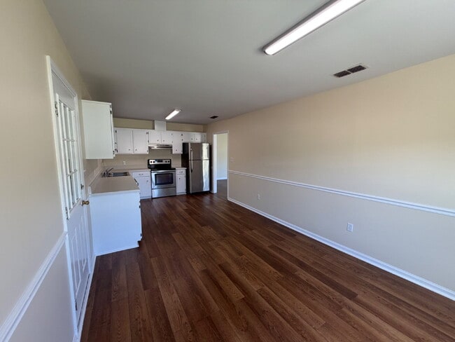 Building Photo - 920 Malibu Dr