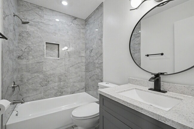 Building Photo - 3412 Augusta Dr