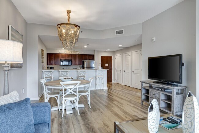 Building Photo - 5002 S Sandestin Blvd