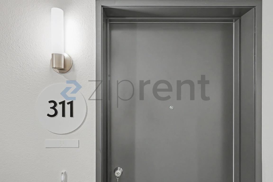 Building Photo - Unit 311