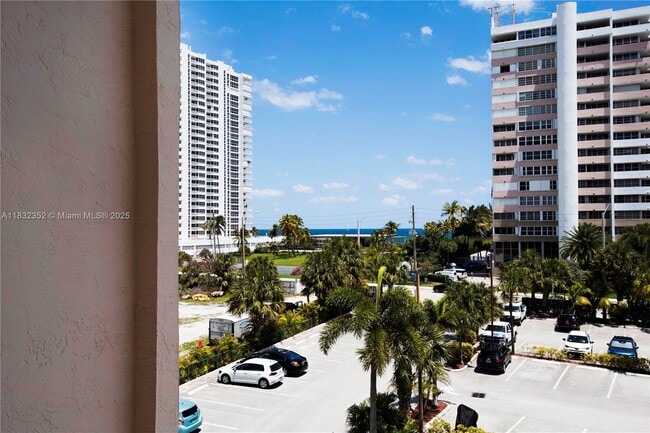 Building Photo - 1391 S Ocean Blvd