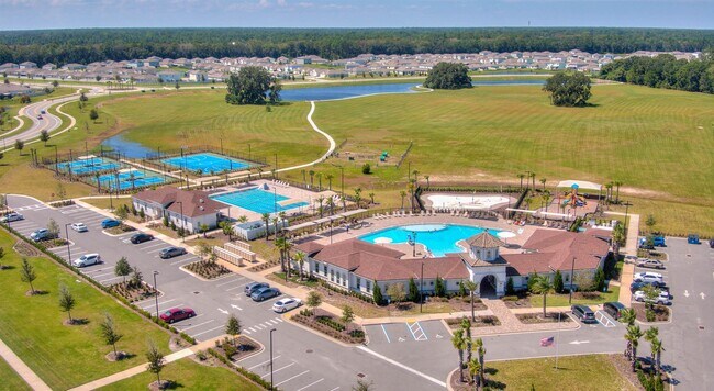 Building Photo - 130 Huesca Ct