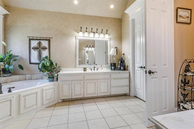 Building Photo - 422 Spyglass Dr