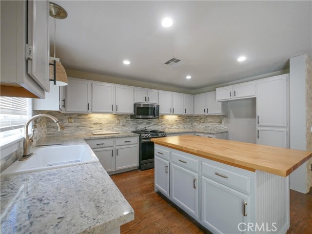 Building Photo - 3476 Hawthorne Dr