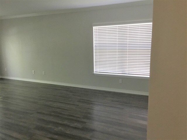 Building Photo - 420 Magnolia Estates Dr
