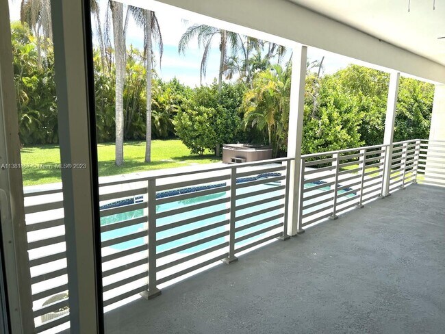 Building Photo - 7720 SW 147th Terrace