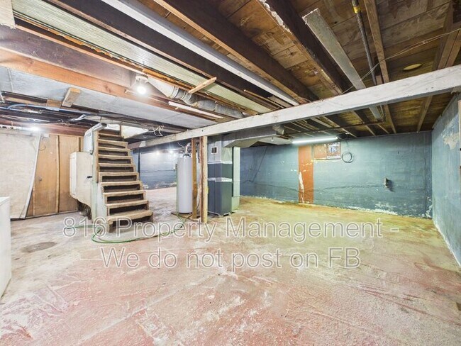 Building Photo - 10323 East 20th St S