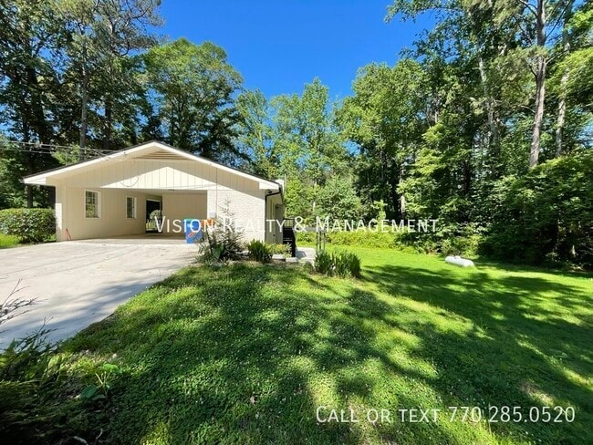 Building Photo - 4125 Flat Shoals Rd