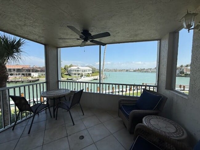 Building Photo - eagle cay