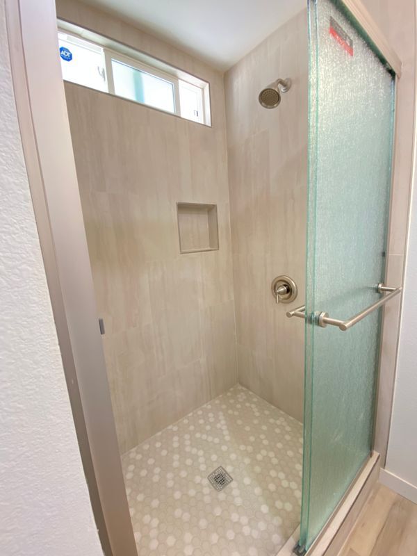 Building Photo - 24729 Roxbury Rd