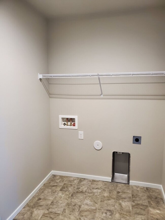Building Photo - Beautiful 4 Bedroom Home In Cheney Coming Soon!